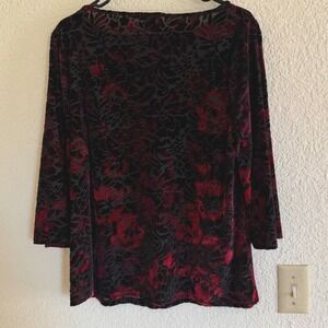Roz & Ali Red Black Floral Burnout Velvet Blouse Plus 1X 3/4 Sleeve Boat Neck